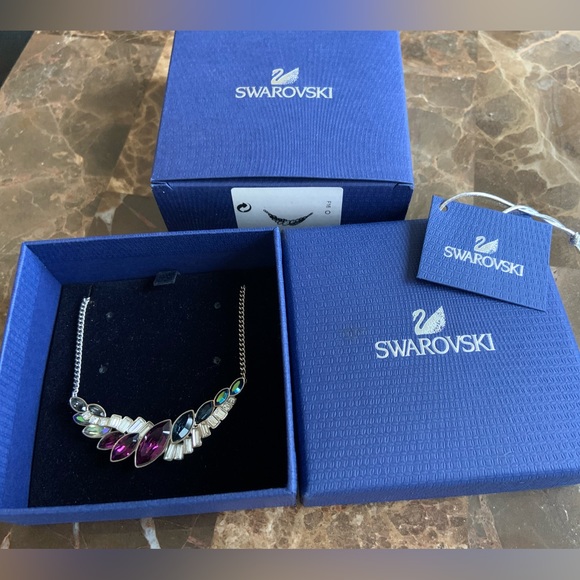 New Swarovski Crystal Necklace - Picture 3 of 8
